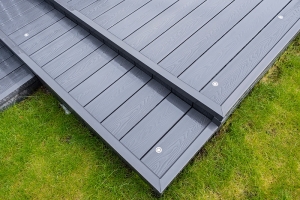 Is Composite Decking Slippery When Wet?